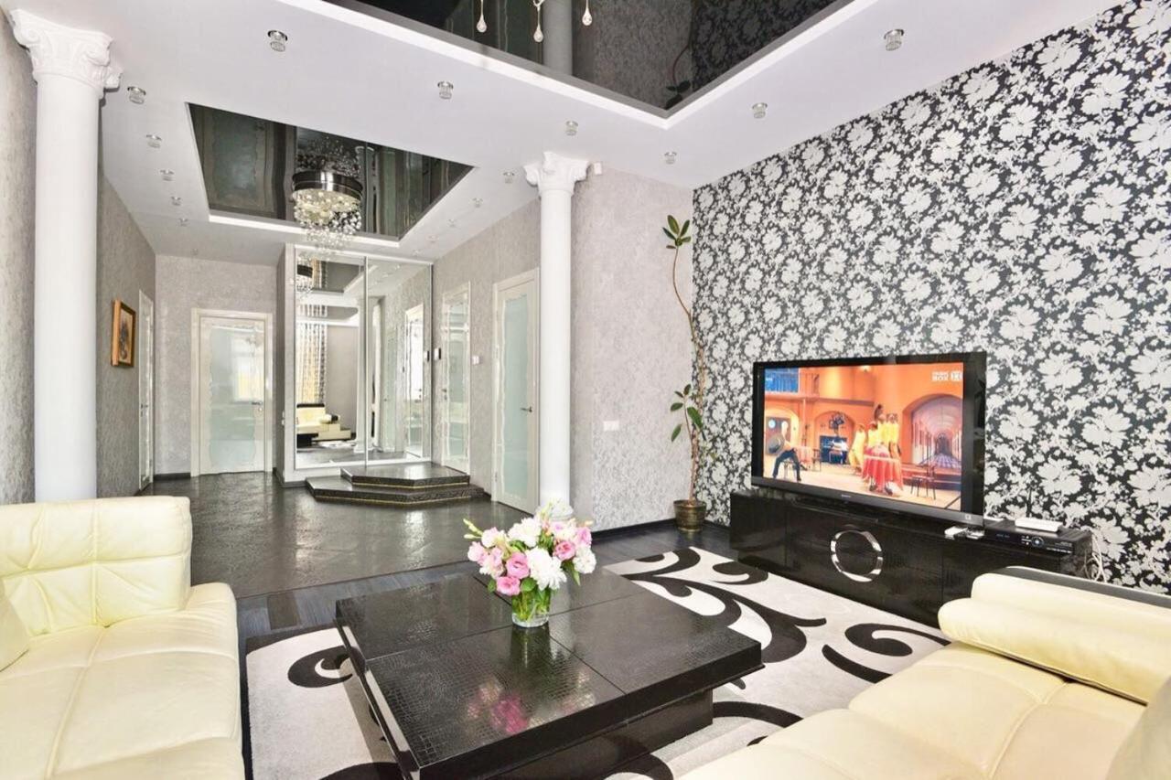 Apartamento Premium Rent In Kiev Centre - Kiev Exterior foto